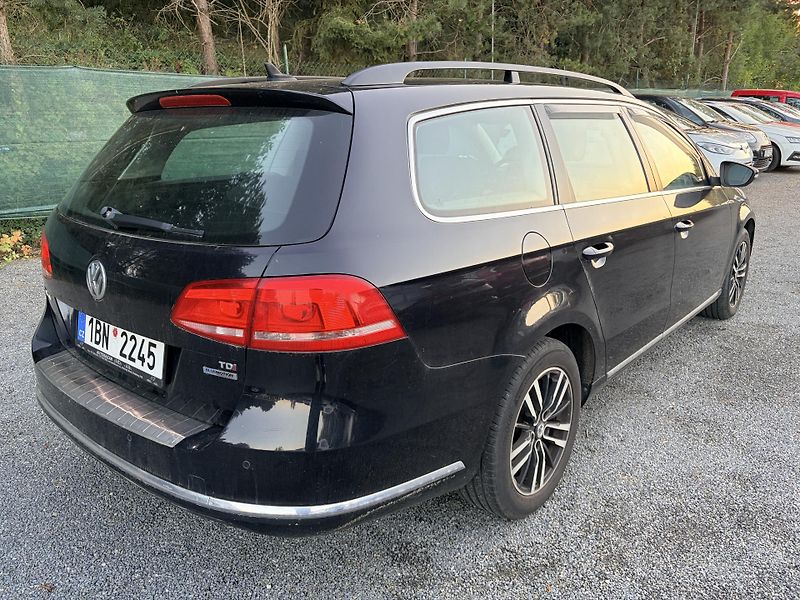 Volkswagen Passat 1.6TDI 77KW - fotka 3 z 36