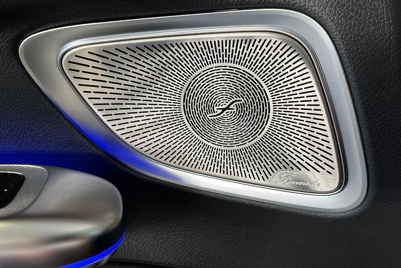 Mercedes-Benz CLE 300 4M AMG Premium Pano Venti - fotka 18 z 22
