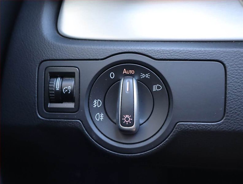 Volkswagen Passat (2014) 2.0 TDI, 4X4, Automat - fotka 18 z 22