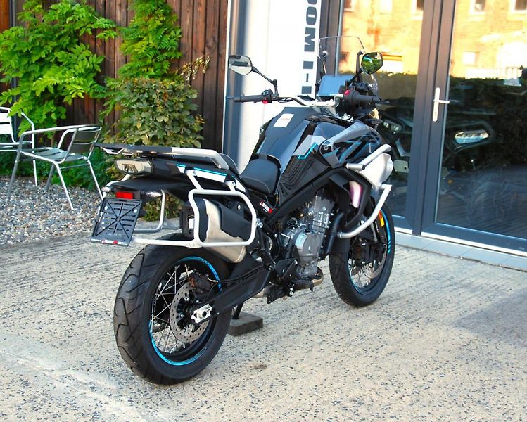 CFMOTO 800 MT (2026) 800MT Sport BLACK - fotka 11 z 20