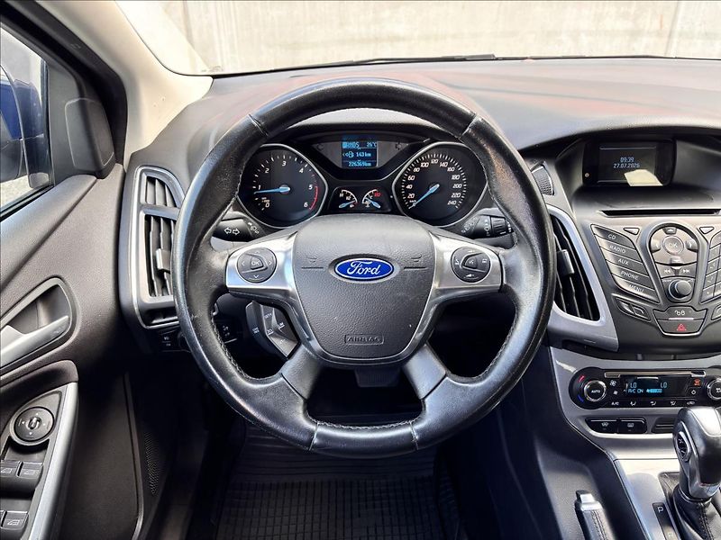 Ford Focus 2,0 TDCi 103kW AUT Titanium - fotka 20 z 27
