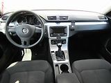 Volkswagen Passat (2011) 1.6 TDi, AC, tempo, park - náhled 8