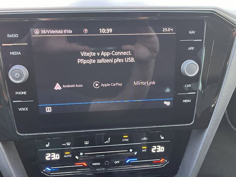 Volkswagen Passat (2020) VARIANT  1,5TSi 110kW DSG7 Ele - fotka 22 z 25