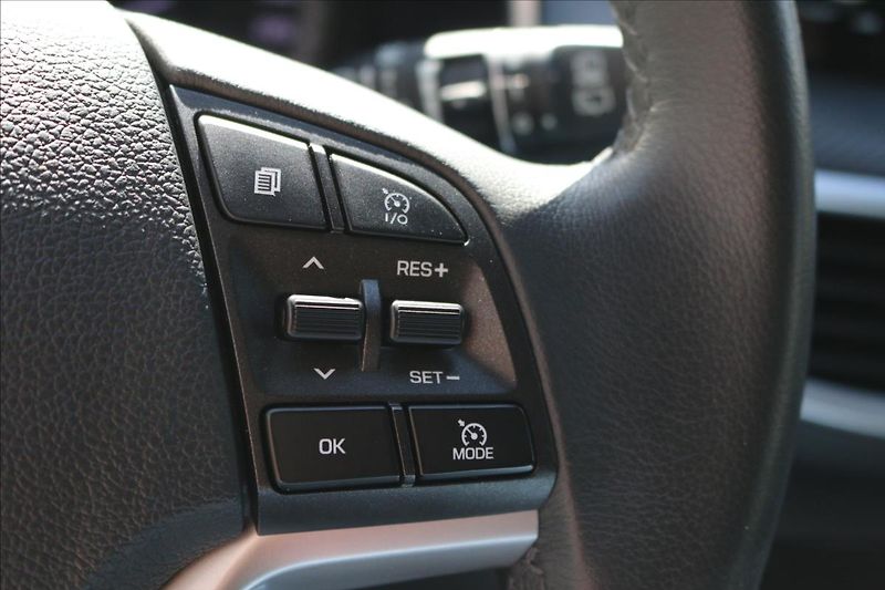 Hyundai Tucson 1,6 ČR,4x4, Automat - fotka 21 z 53