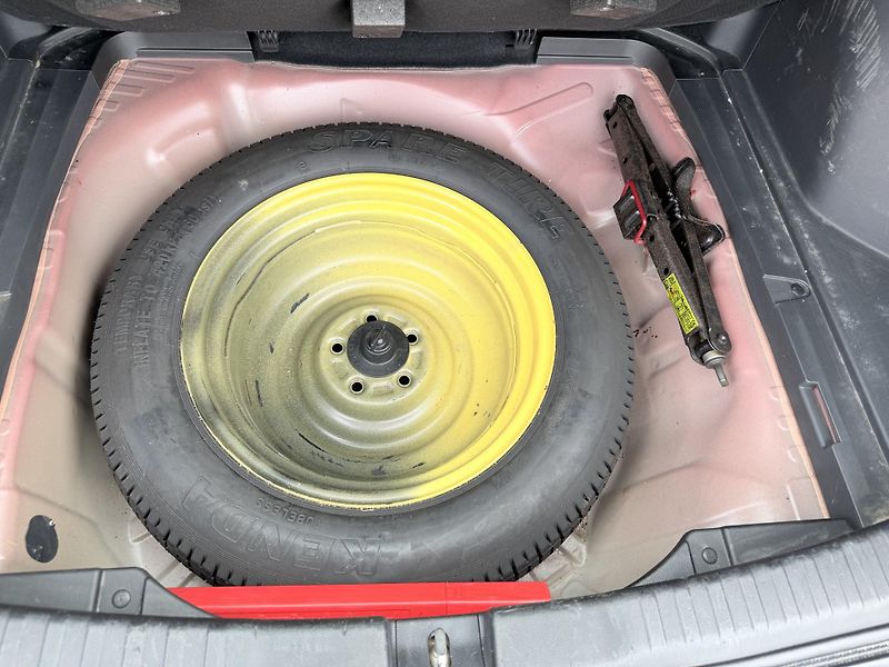 Honda CR-V  2.0I Comfort 4WD - fotka 23 z 23