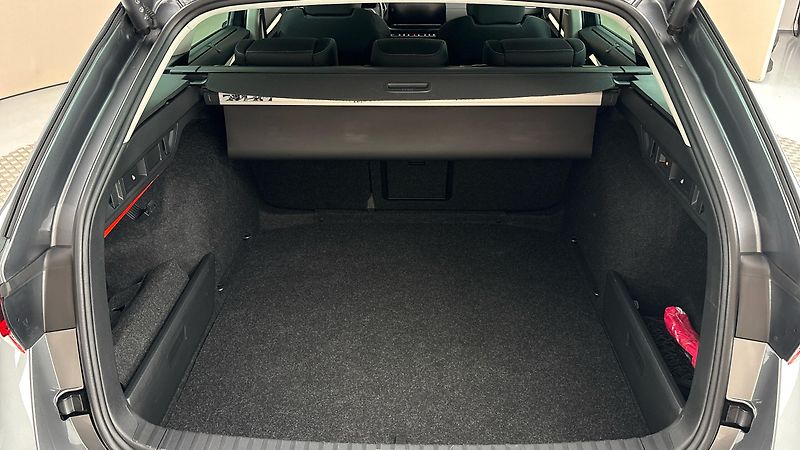 Škoda Octavia 1.5 TSI E-Tec DSG Style Combi - fotka 17 z 28