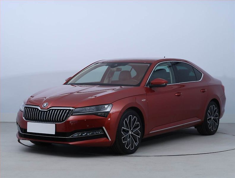 Škoda Superb (2021) Laurin&Klement 2.0 TSI - fotka 2 z 25