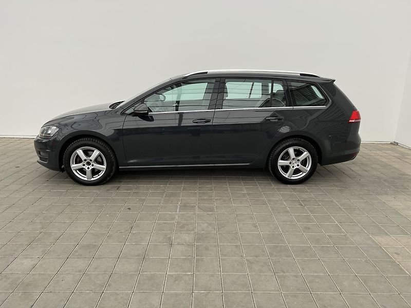 Volkswagen Golf 1.6 TDI Highline - fotka 3 z 21