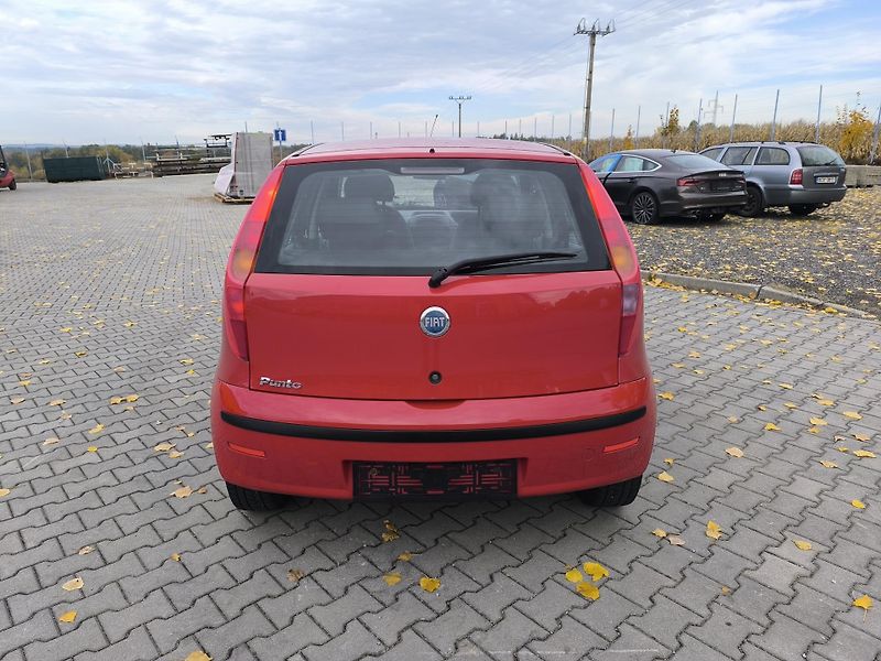 Fiat Punto (2005) 1.3 DOLOŽENÉ KM,SERVISNÍ KN - fotka 6 z 26