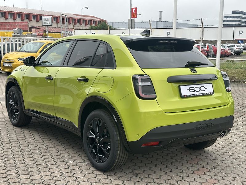 Fiat 600 (2026) Sport 1,2 T - 6 MT - fotka 5 z 20
