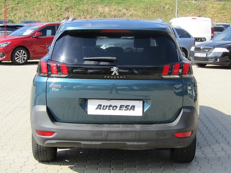 Peugeot 5008 (2019) 1.5 HDi, ČR, Active - fotka 5 z 24