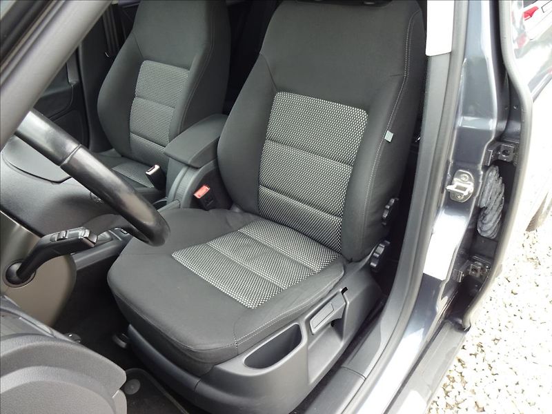 Škoda Octavia 1.8 TSI SPORT   GO MOTORU - fotka 17 z 57