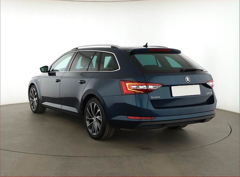 Škoda Superb (2016) Laurin&Klement 2.0 TDI, 4X4 - fotka 4 z 22