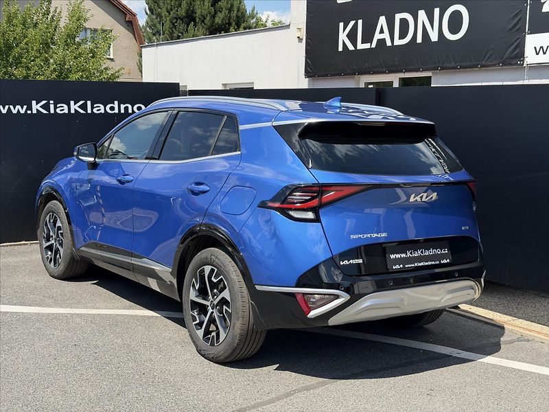 Kia Sportage 1,6 T-GDi 4x4 HEV 6AT TOP - fotka 4 z 11