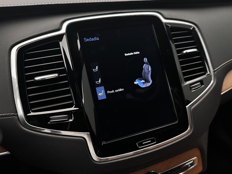 Volvo XC90 T6 AWD INSCRIPTION REZERVACE - fotka 44 z 47
