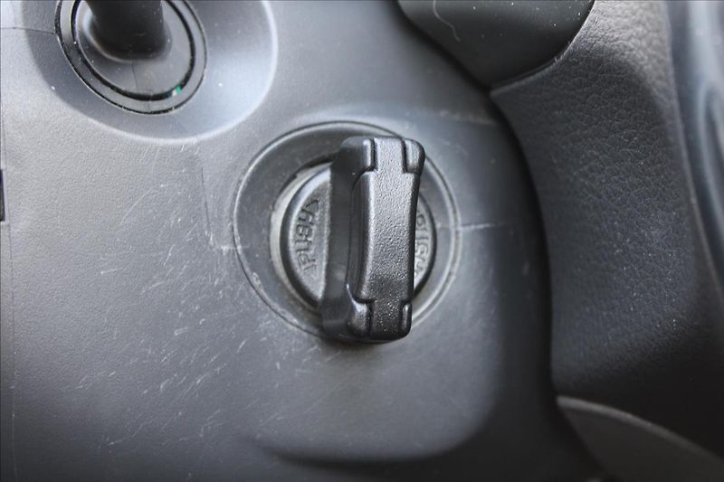 Suzuki SX4 1,6 VVT  4x4,KEYLESS,TAŽNÉ - fotka 17 z 25