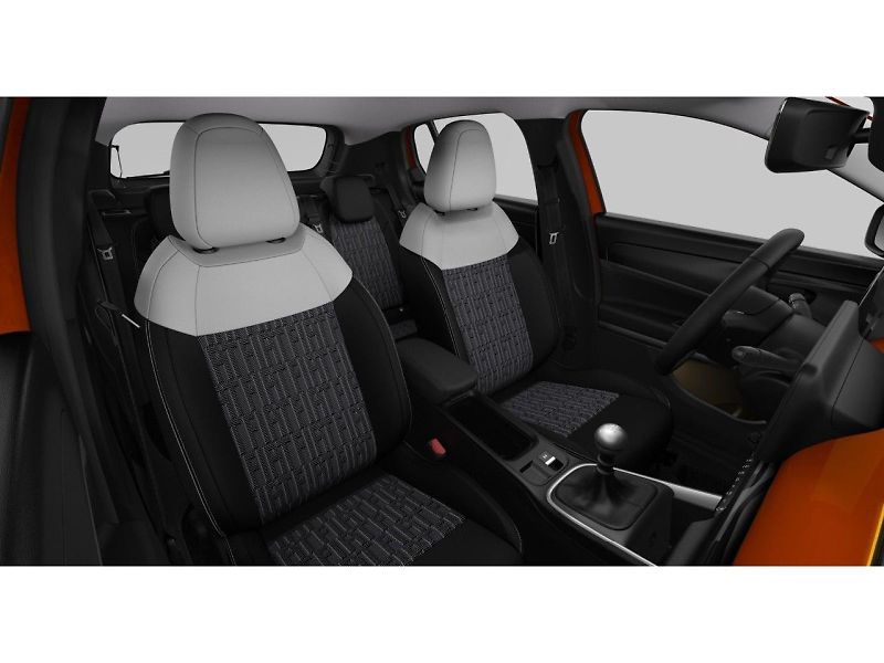Alfa Romeo Junior (2026) Ibrida 1.2 Turbo 145k Q4 Speci - fotka 5 z 17
