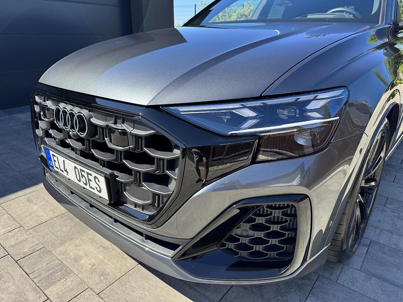 Audi Q8 (2025) 60TFSI e QUATTRO, B&O, Tažné  - fotka 2 z 38