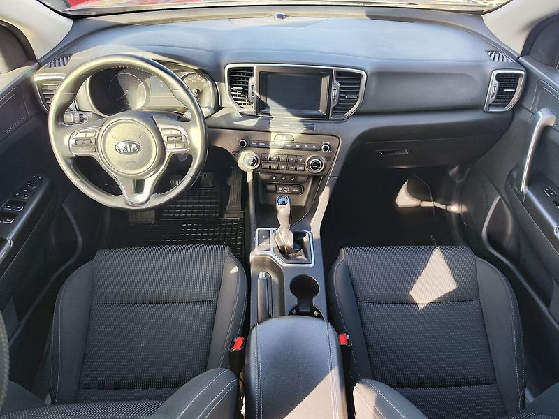 Kia Sportage 1.6 GDI/97kW Exclusive - fotka 13 z 33