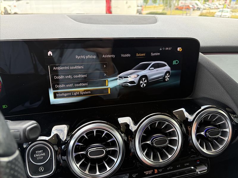 Mercedes-Benz GLA 200*AMG paket - fotka 15 z 30