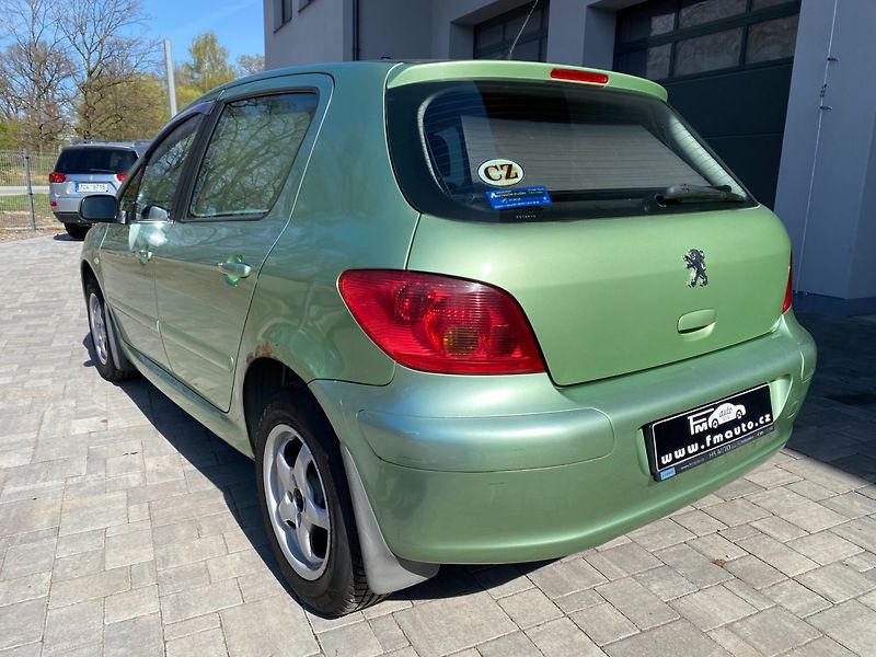 Peugeot 307 (2001) 2.0HDi Koupeno CZ - fotka 7 z 34