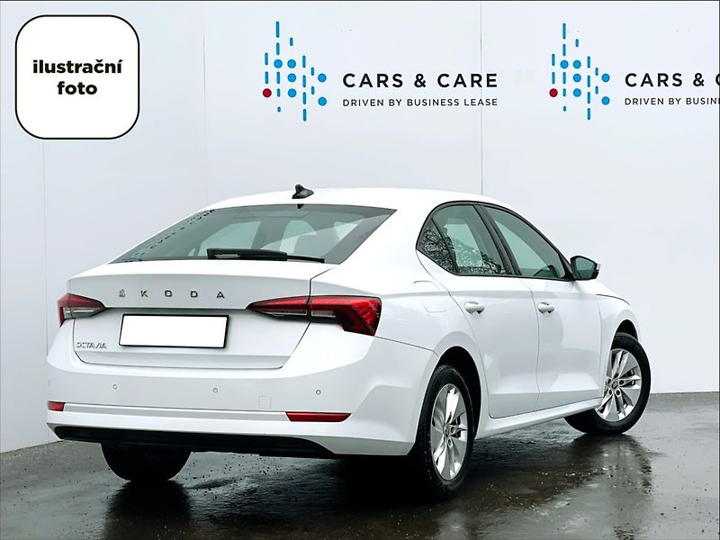 Škoda Octavia 2,0 TDI DSG Ambition Plus LED - fotka 3 z 3