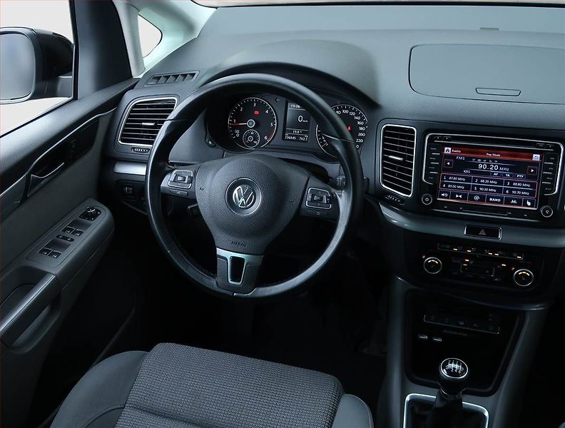 Volkswagen Sharan (2011) 2.0 TDI, 4X4, Serv.kniha - fotka 7 z 20