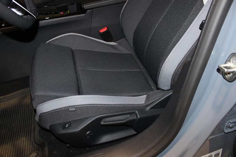 Opel Astra (2025) ST EDITION 1,2 HYBRID - fotka 13 z 17