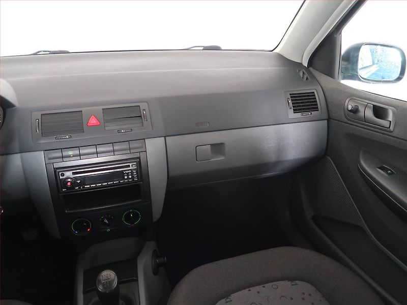 Škoda Fabia (2003) 1.2, nová STK, pěkný stav - fotka 8 z 14