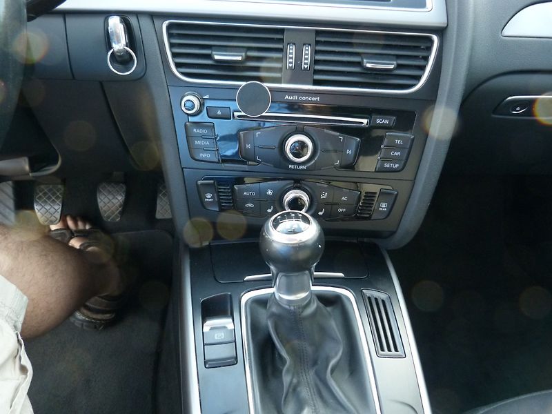 Audi A4 Avant 2.0 Tdi 4x4 - fotka 15 z 22