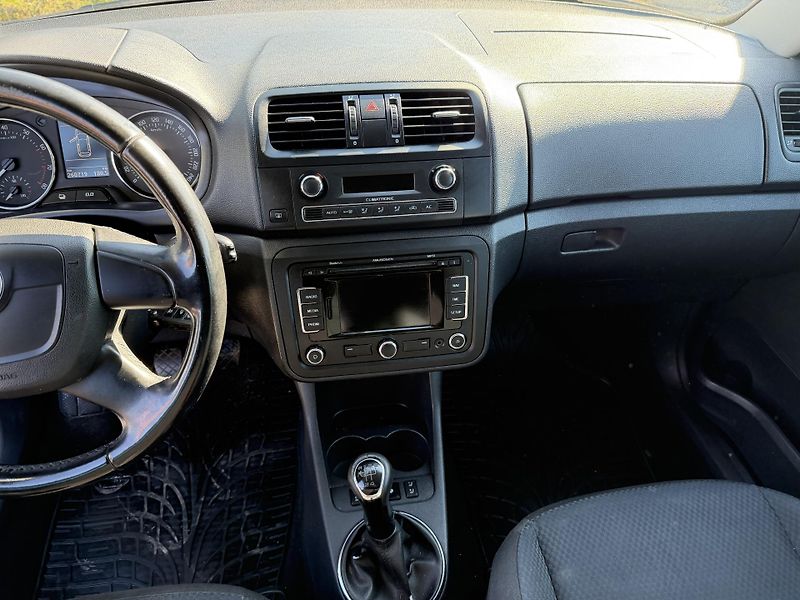 Škoda Fabia 1.2 TSI SPORT - fotka 14 z 20
