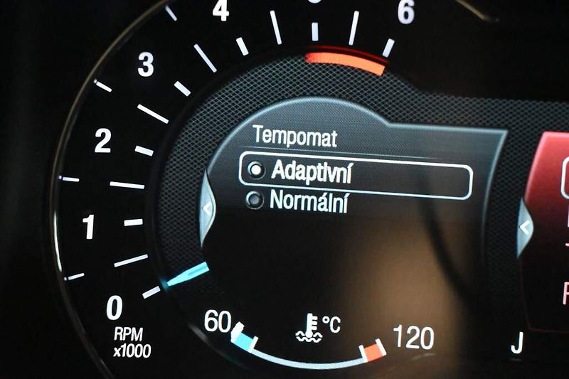Ford Mondeo (2020) 2.0 ST-LINE LED SONY ACC Kamer - fotka 22 z 41