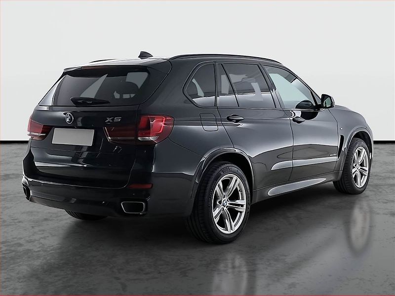 BMW X5 (2016) xDrive30d - fotka 5 z 24