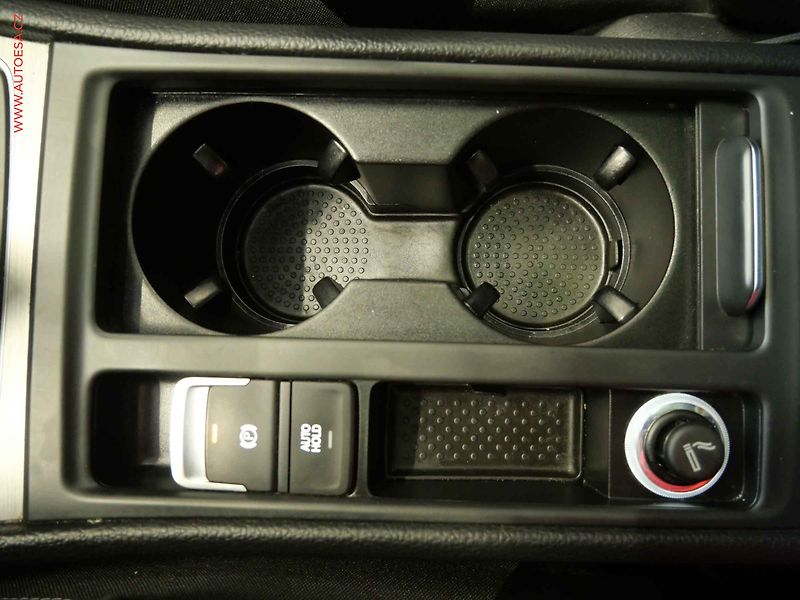 Volkswagen Golf (2014) 1.2TSi, servis.kniha - fotka 20 z 23