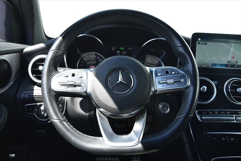 Mercedes-Benz GLC 300de 4MATIC AMG SERVIS.KNIHA - fotka 17 z 31