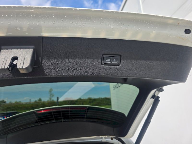Audi Q8 (2025) SUV 50 TDI quattro - fotka 17 z 26