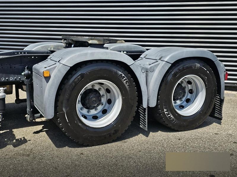 MAN TGX (2022) 33.580 BL 6x4 tahač 120t  - fotka 10 z 22