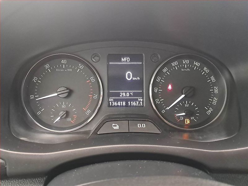Škoda Fabia (2012) Elegance 1.2 TSI, Serv.kniha - fotka 11 z 17