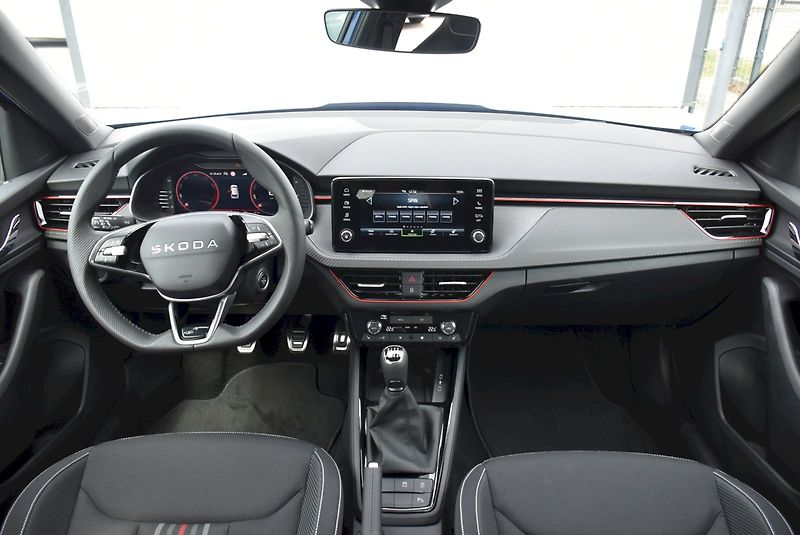 Škoda Kamiq (2026) Monte Carlo 1,0 TSI 85 kW 6-st - fotka 5 z 34