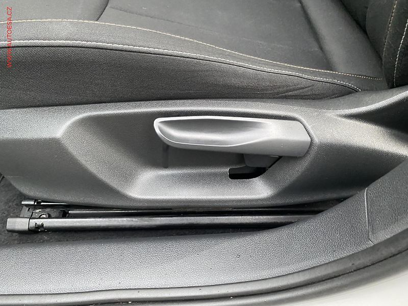 Škoda Scala (2021) 1.0 TSi, 2.maj,ČR, Ambition - fotka 14 z 18