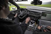 Audi pustilo na závodní okruh model RS 7 bez řidiče.