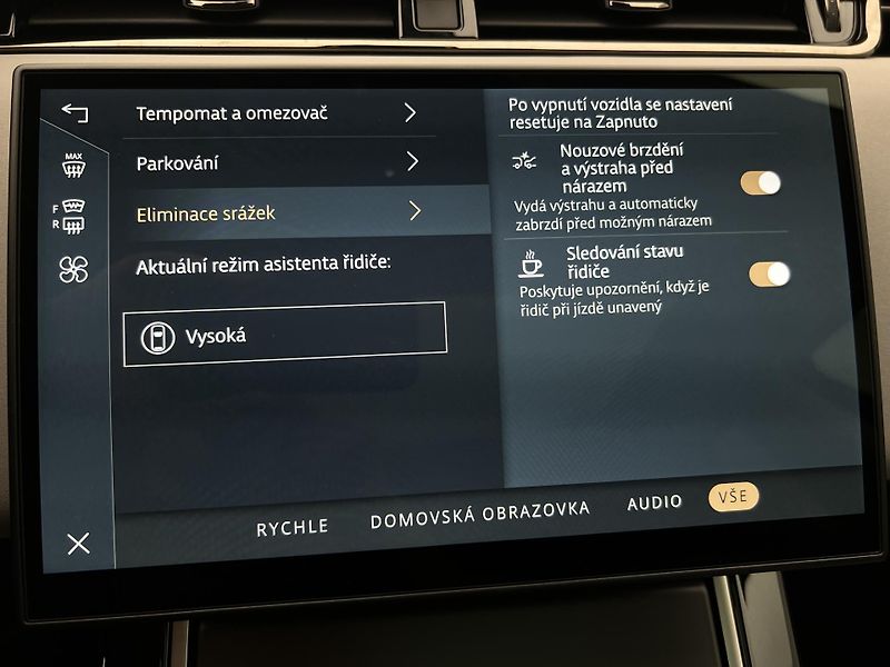 Land Rover Range Rover Evoque D200 AWD DYNAMIC SE AUT CZ - fotka 46 z 52