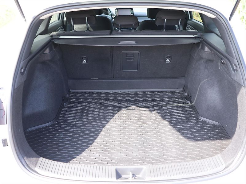 Hyundai i30 1,0 T-GDI 88kW Smart 1.Maj DPH - fotka 9 z 31