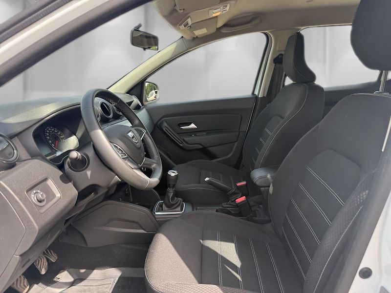 Dacia Duster (2022) 1,3TCe 96 kW Comfort 130 4x2 - fotka 13 z 24