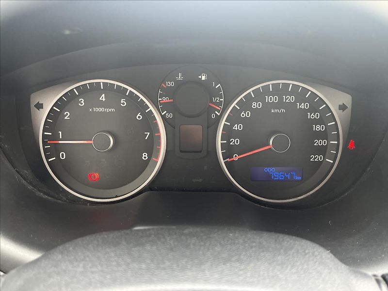 Hyundai i20 1,2 i  Family Space - fotka 13 z 21