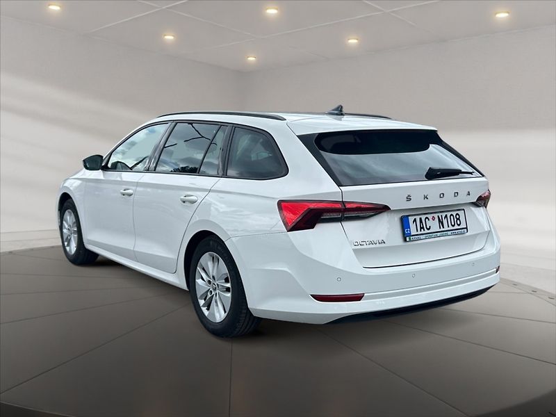 Škoda Octavia 1,5 TSI Ambition - fotka 4 z 11