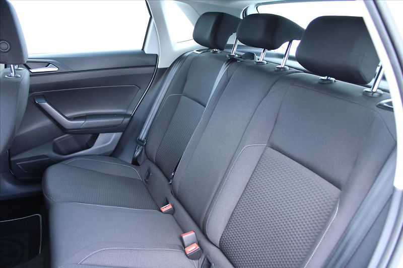 Volkswagen Polo 1.0TSI COMFORTLINE LED ČR - fotka 11 z 21