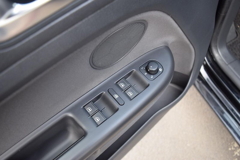 Volkswagen Golf Plus (2012) 1.2TSI 77kw TRENDLINE SENZORY  - fotka 20 z 48