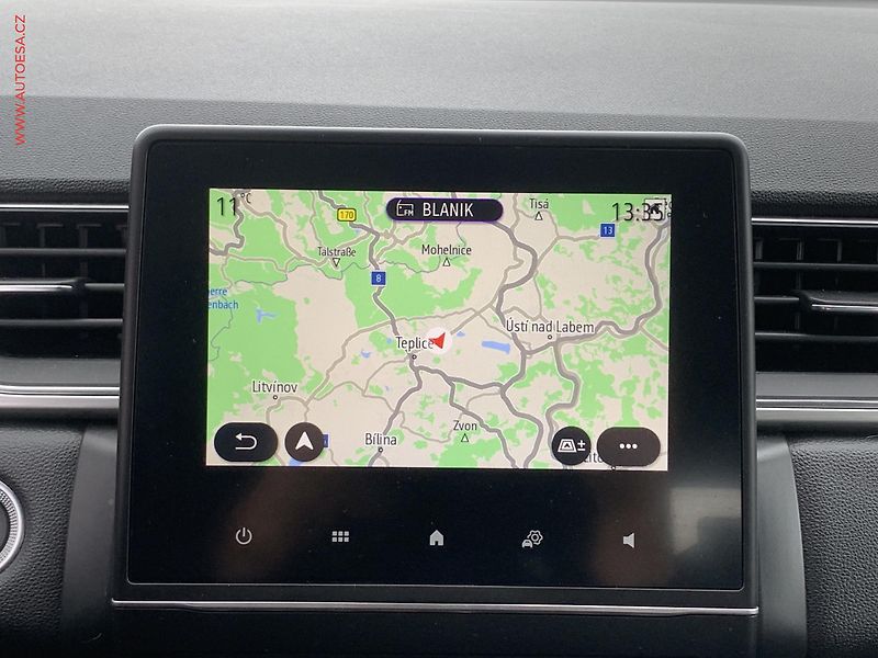 Renault Captur (2021) 1.3 TCe, ČR, AT, navi, LED - fotka 16 z 22