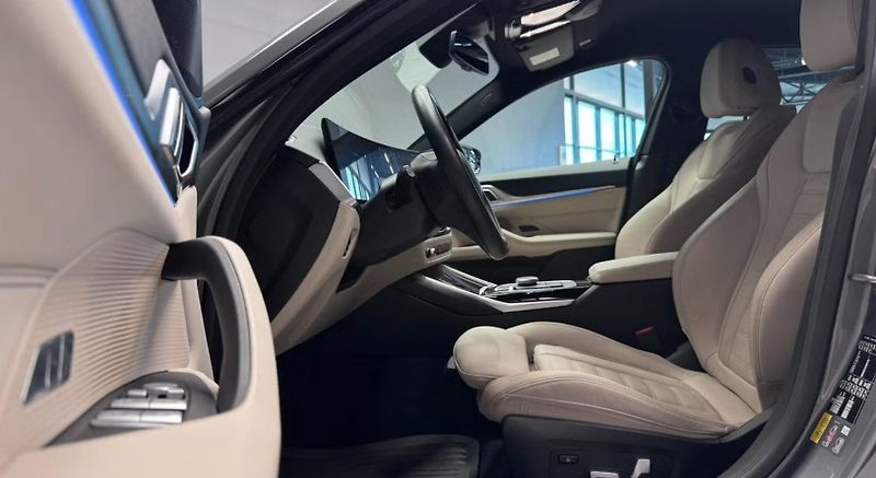 BMW i4 eDrive40 GC SoH 95% Bílý in. - fotka 10 z 23